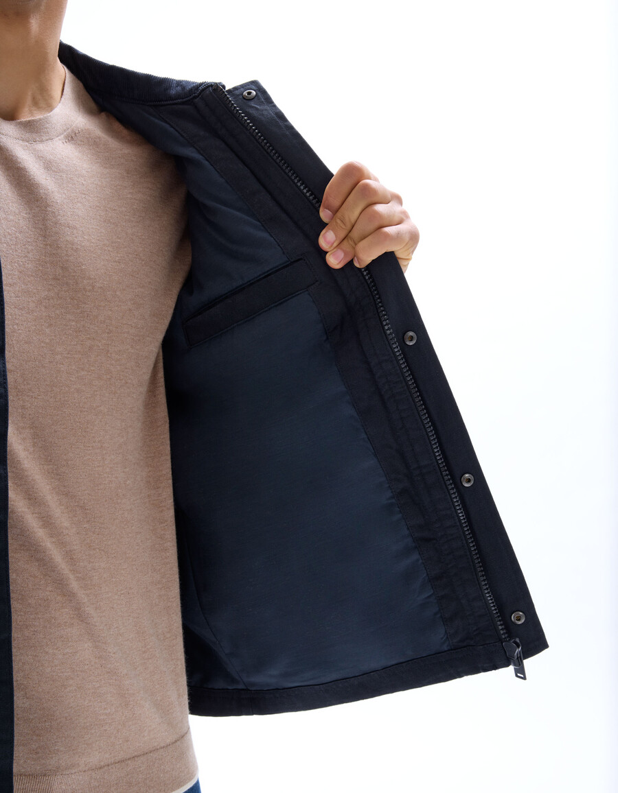 jacke mit mehreren taschen und samtkragen