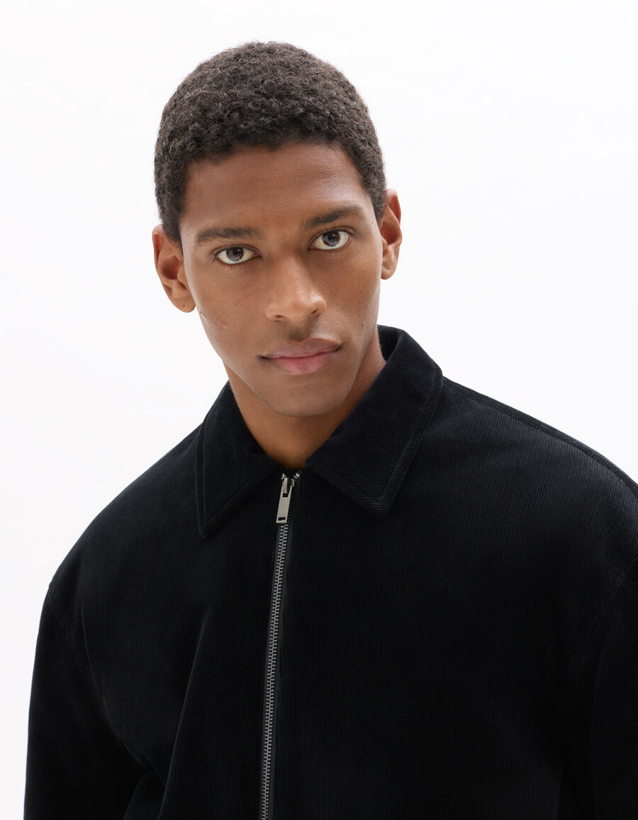 schwarze cordjacke mit hemdkragen
