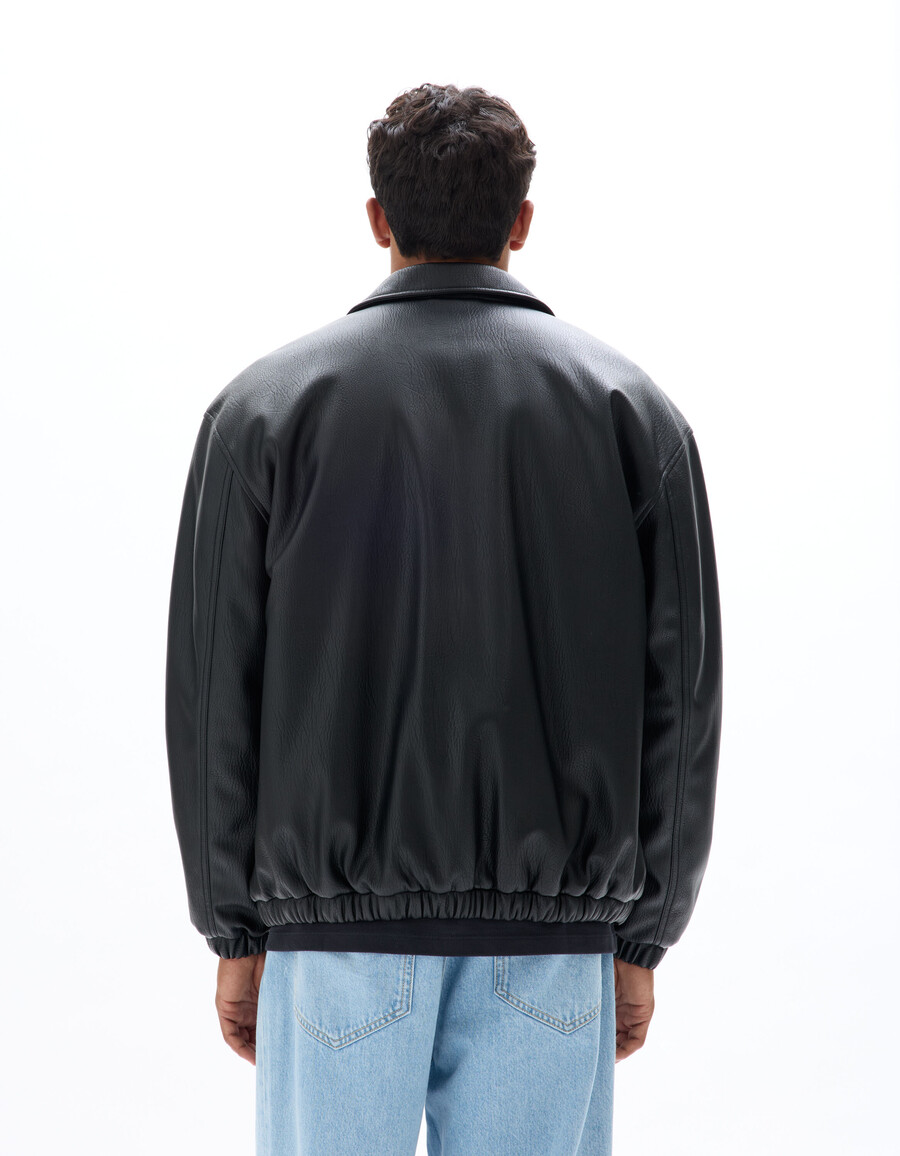 schwarze jacke mit hemdkragen aus wildlederimitat