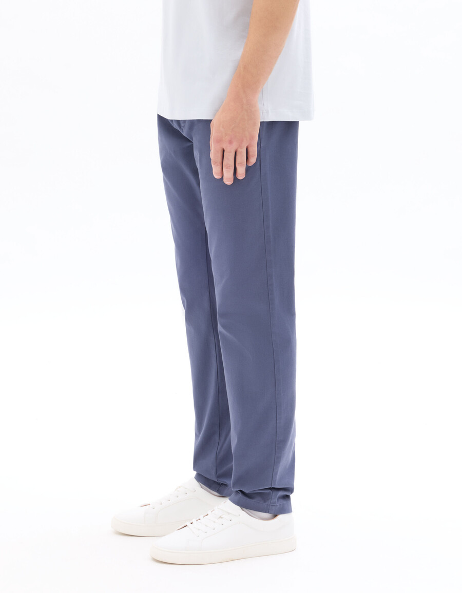 schmal geschnittene chino-hose aus stretch-baumwolle