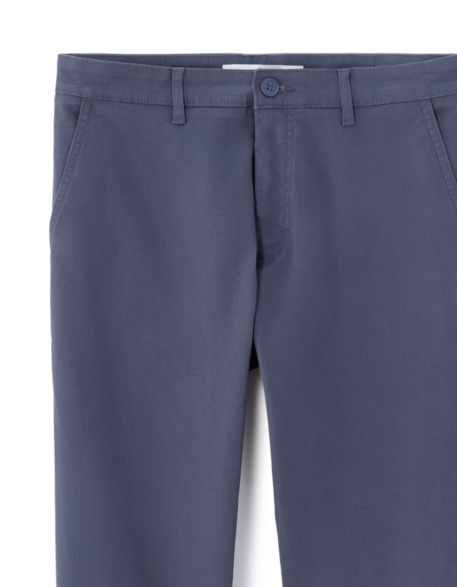 schmal geschnittene chino-hose aus stretch-baumwolle