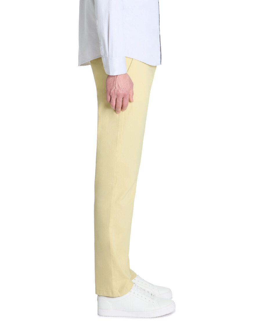 gerade geschnittene chino-hose aus stretch-baumwolle