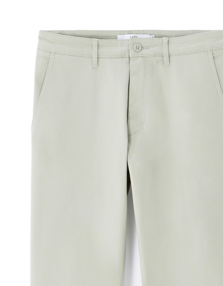gerade geschnittene chino-hose aus stretch-baumwolle