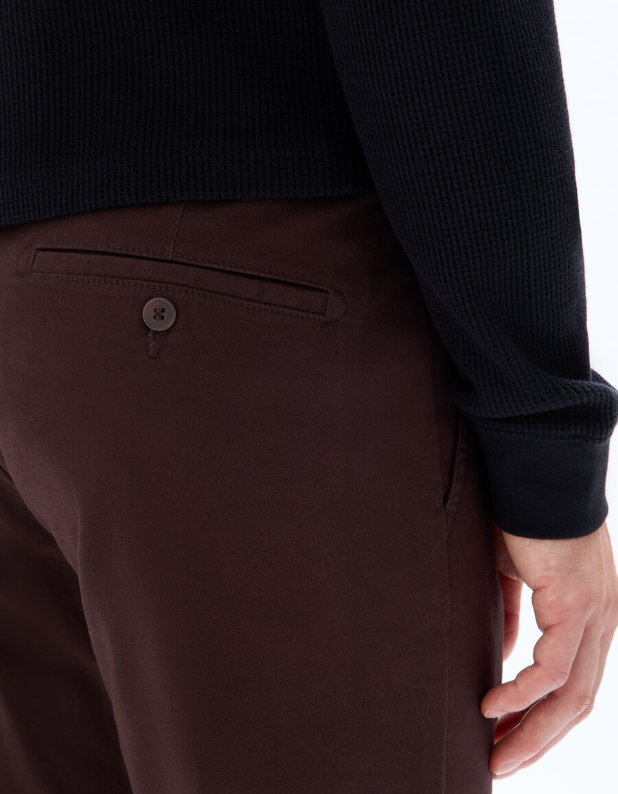gerade geschnittene chino-hose aus stretch-baumwolle