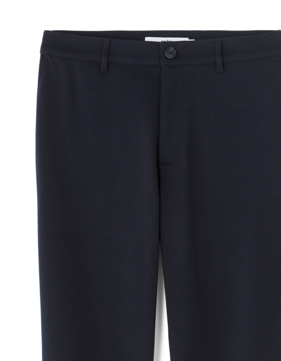 schmal geschnittene chino-hose aus strick