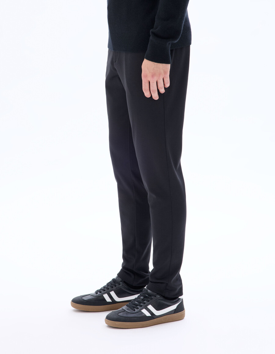 schmal geschnittene chino-hose aus strick