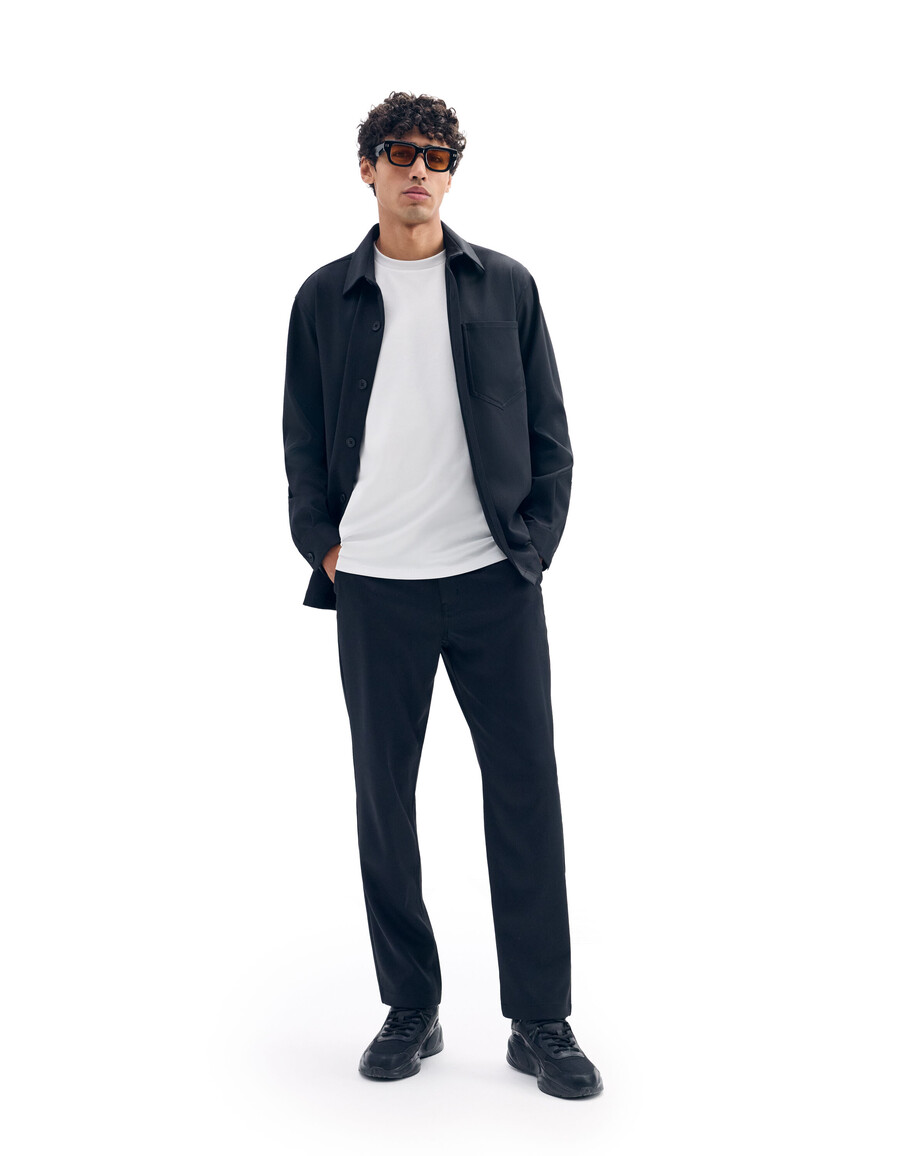 einfache gerade geschnittene chino-hose