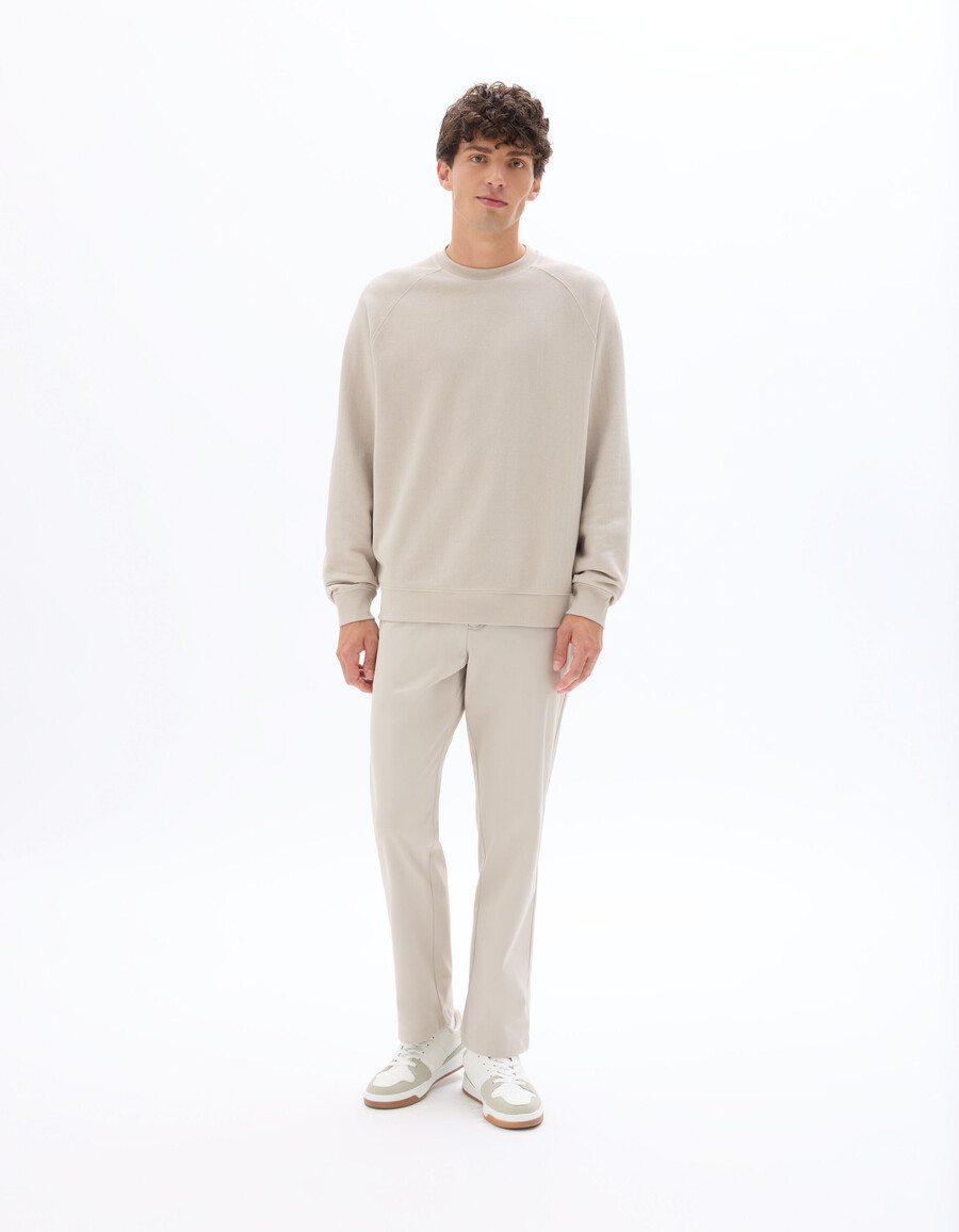 stretch-chino-hose aus technischem strick