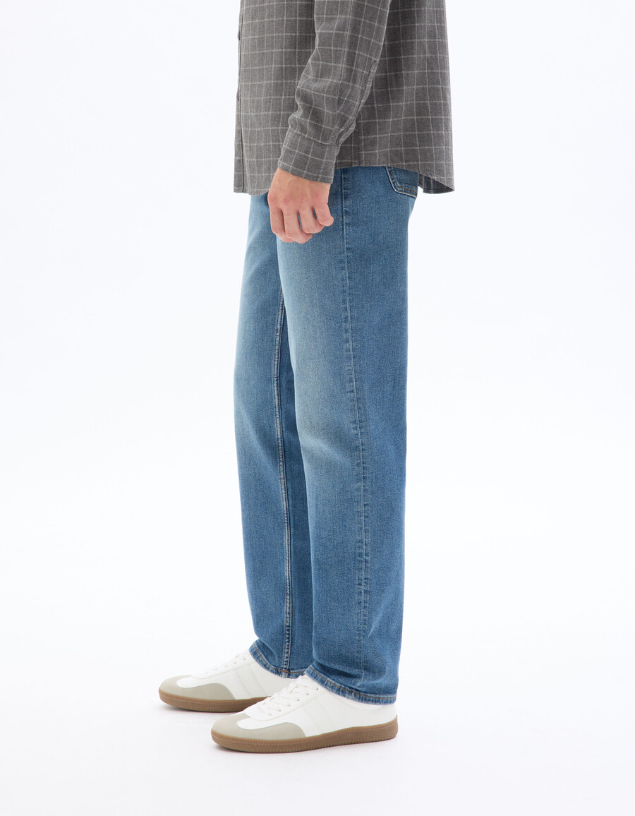 gerade geschnittene stretch-baumwolljeans