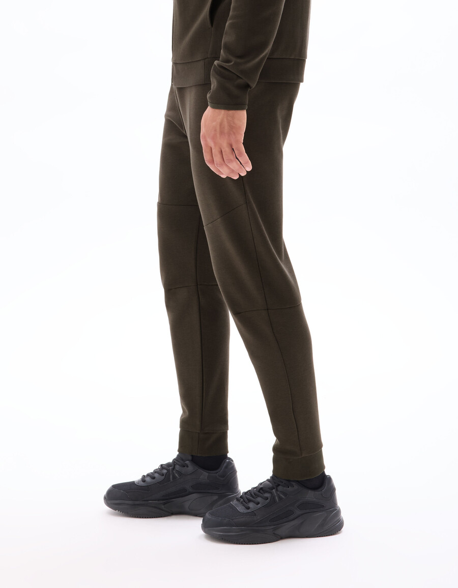 schmal geschnittene strick-jogginghose