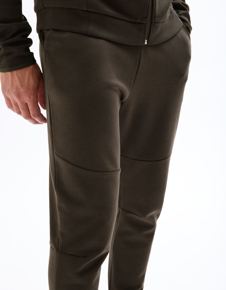 schmal geschnittene strick-jogginghose