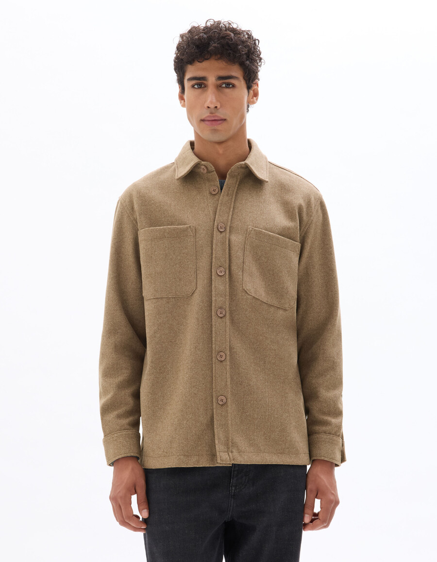 warmes schlichtes braunes overshirt