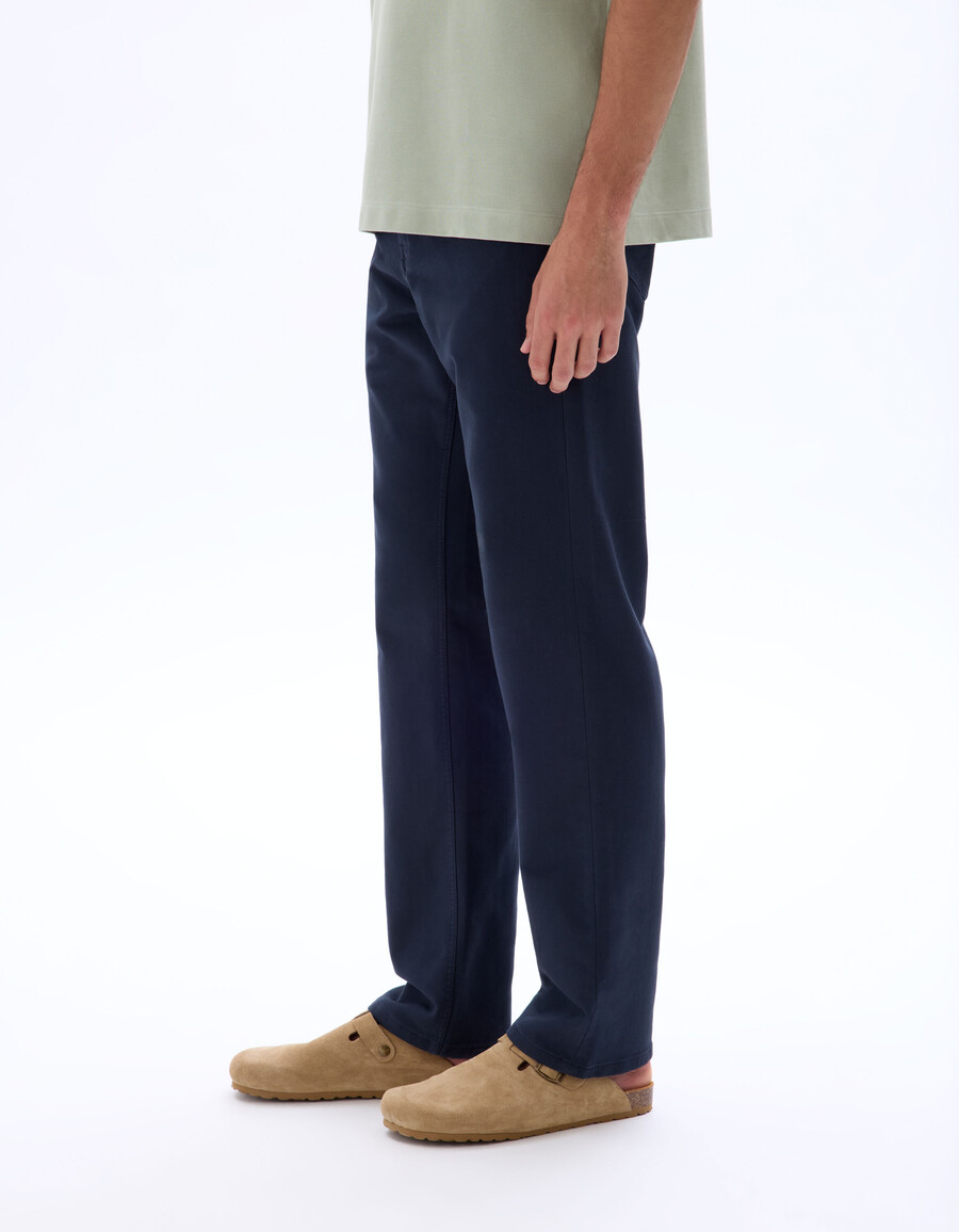 gerade geschnittene stretch-baumwollhose mit 5 taschen