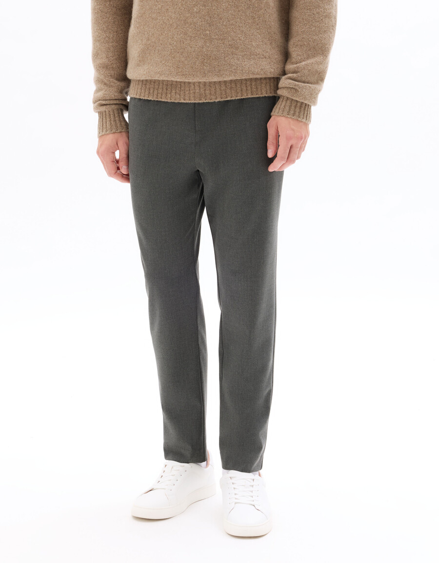 dunkelgraue bequeme slim-fit-stretchhose in 78-länge für den ganzen tag