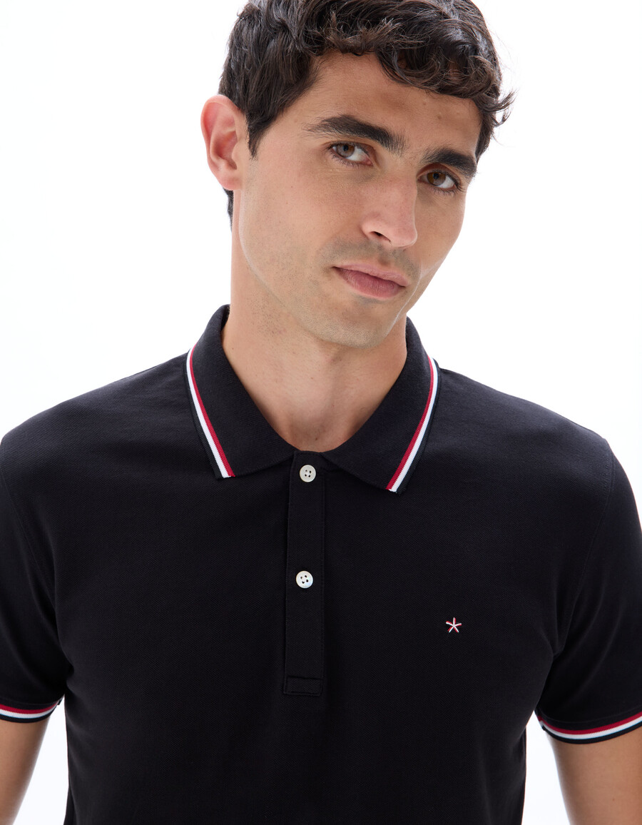 schmal geschnittenes poloshirt aus stretch-baumwollpiqué