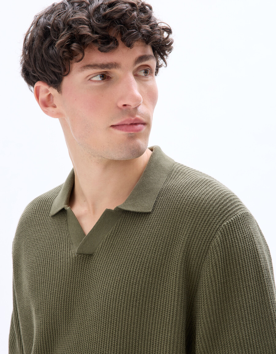 kastenförmiges poloshirt aus strukturiertem strickmaterial 100 baumwolle