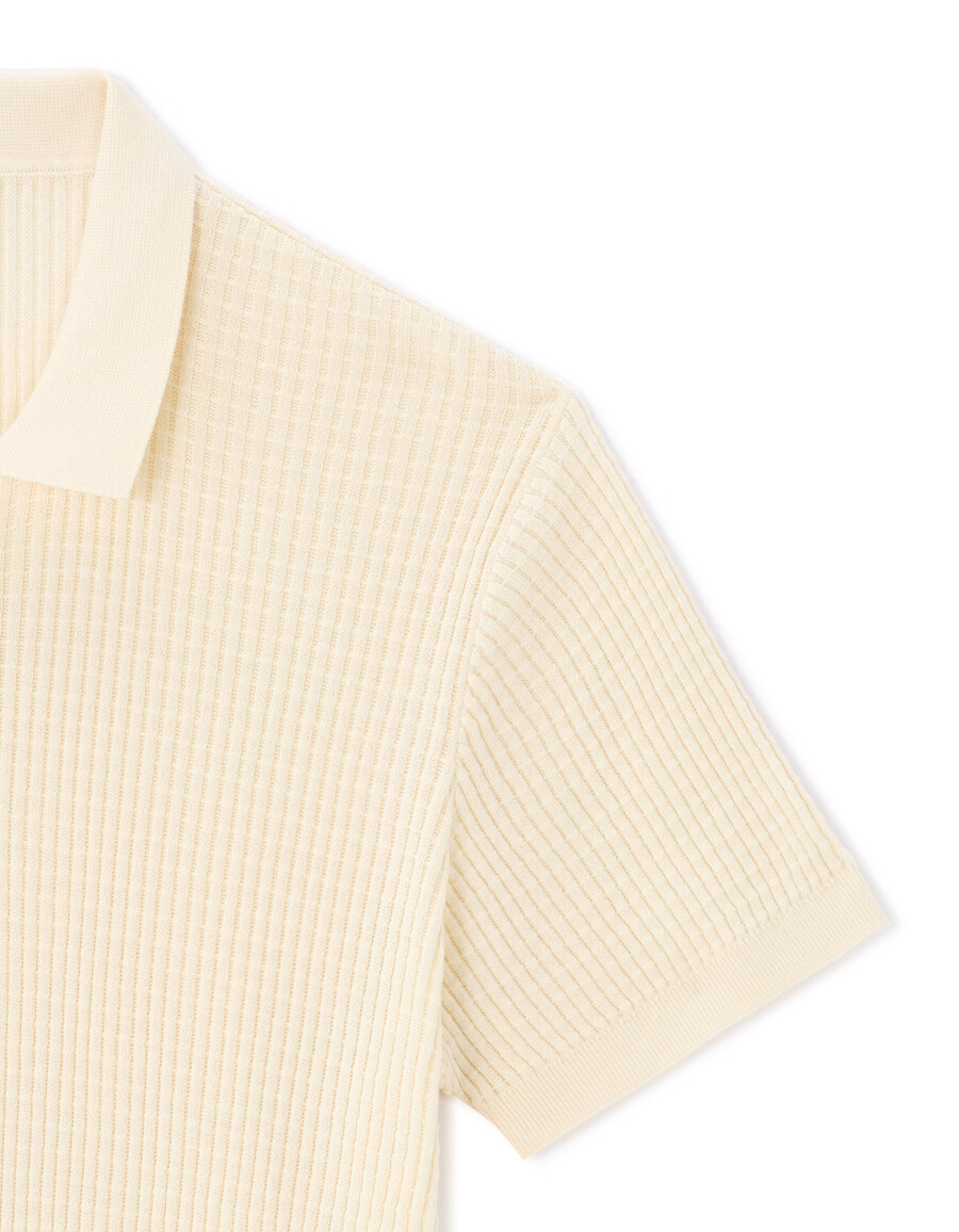 poloshirt mit rippstrick in regulärer passform
