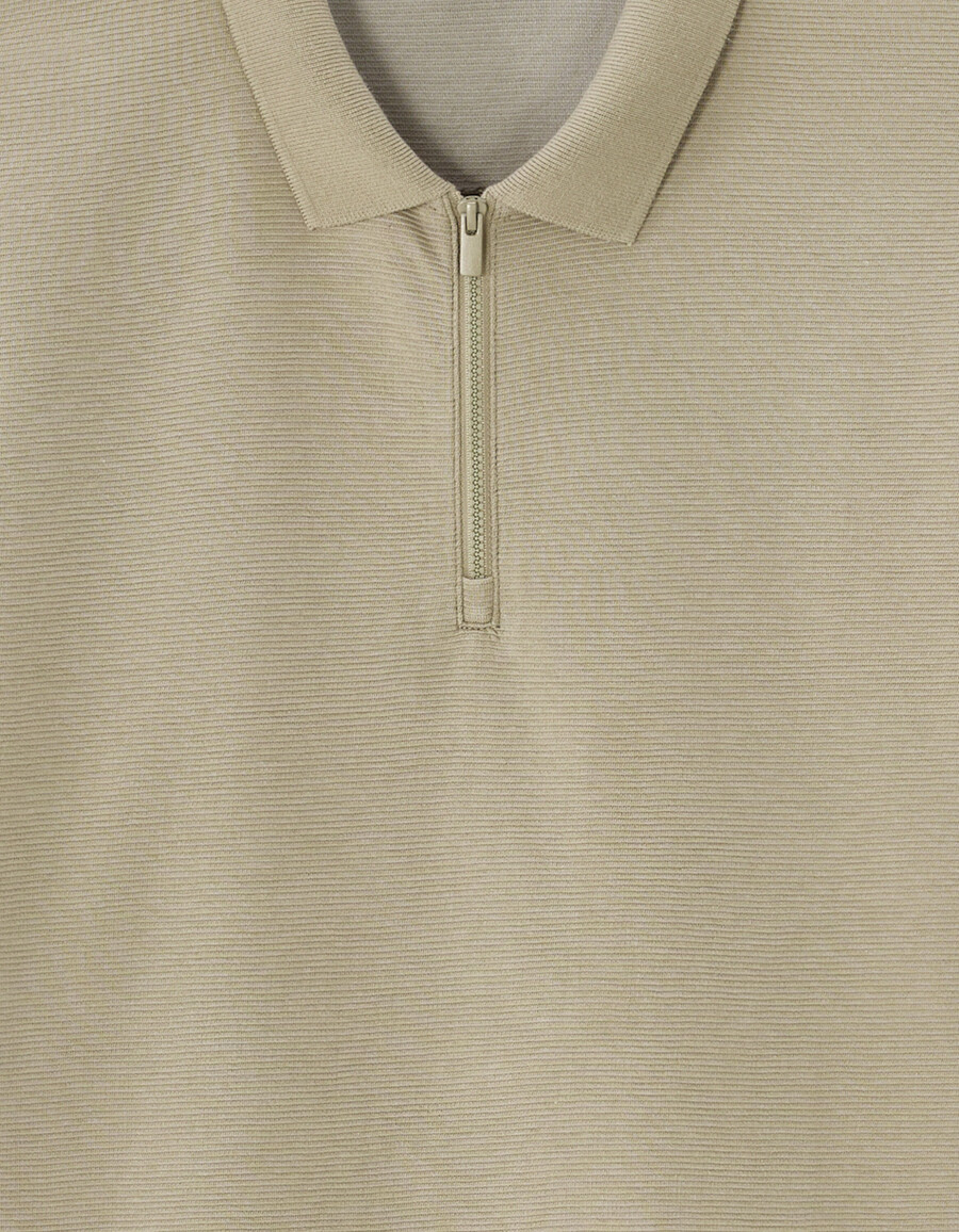 schmal geschnittenes poloshirt aus baumwollmischgewebe