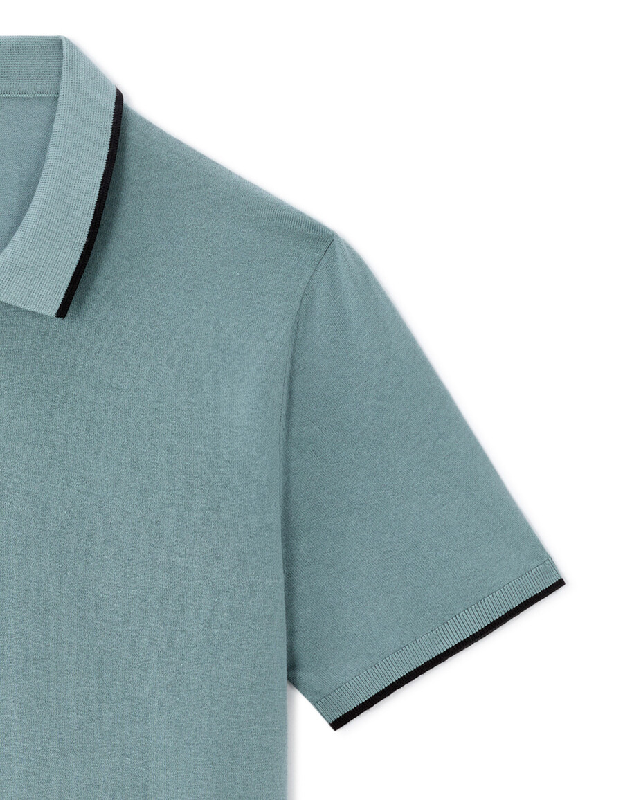poloshirt in regulärer passform aus hochwertigem jersey