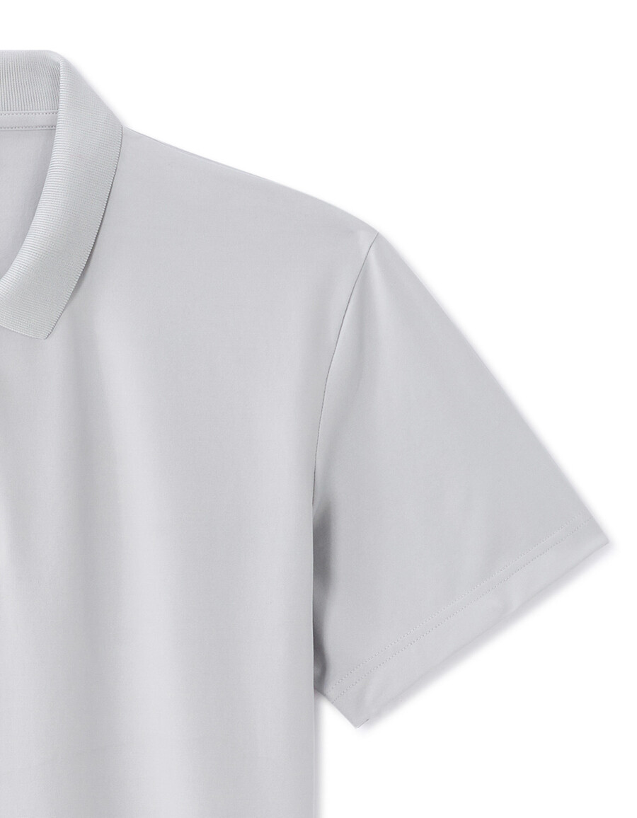 poloshirt in regulärer passform aus funktionsmaterial