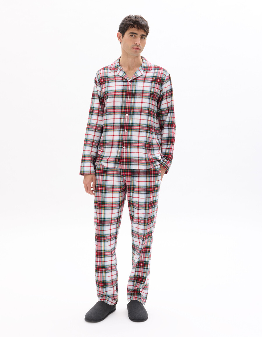 weihnachts-pyjama-geschenkset mit karomuster