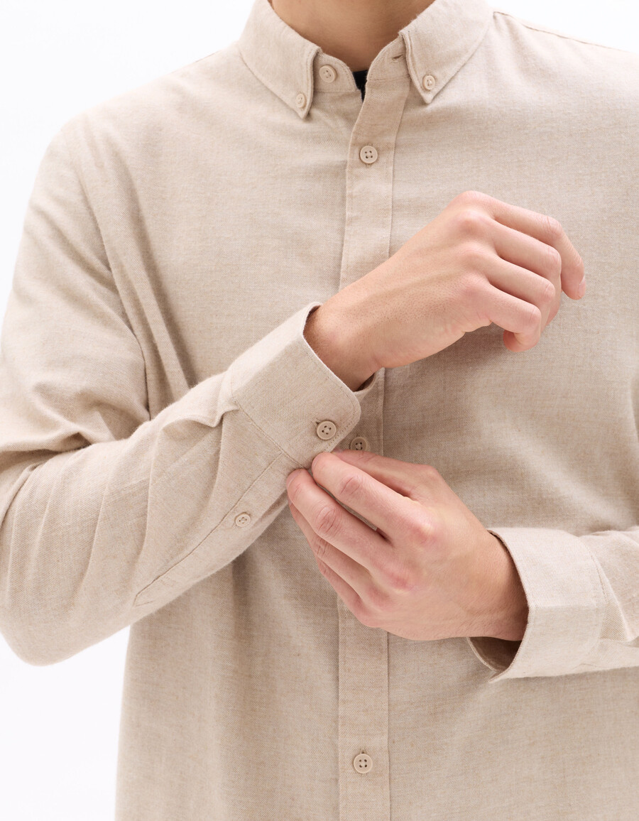 einfarbiges flanellhemd in normaler passform