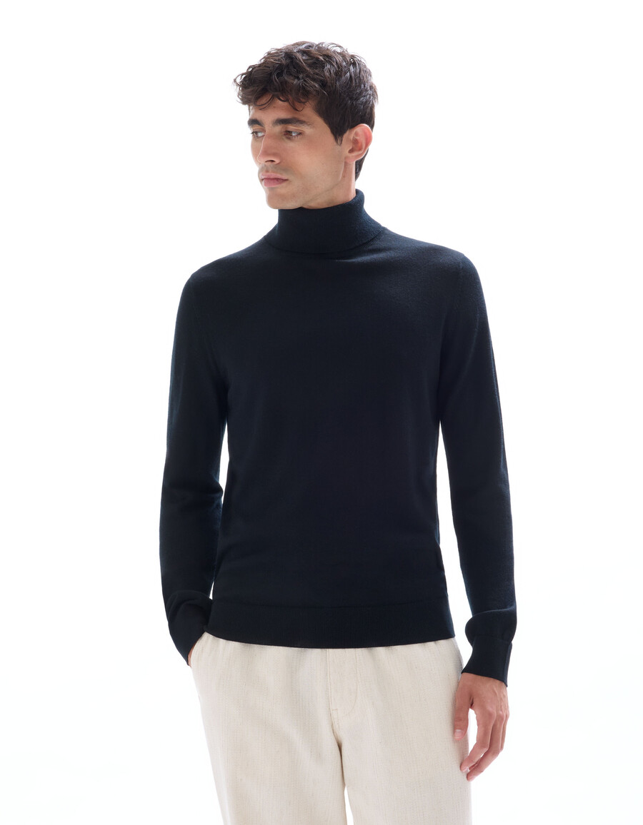 schmal geschnittener rollkragenpullover 100 merinowolle