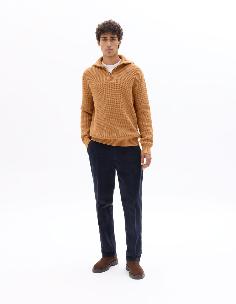 waffelstrickpullover mit reißverschluss am kragen und lockerer passform