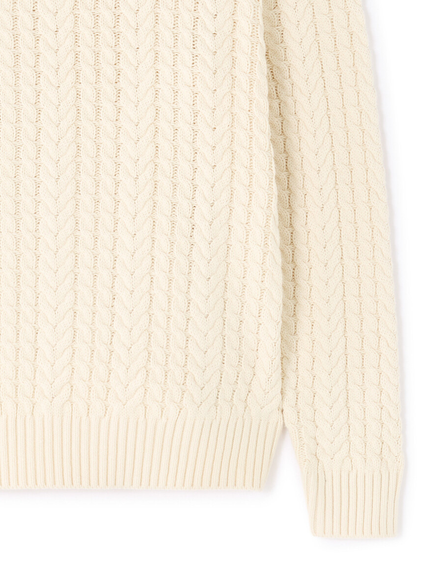 zopfstrickpullover mit hohem kragen und sherpa-futter