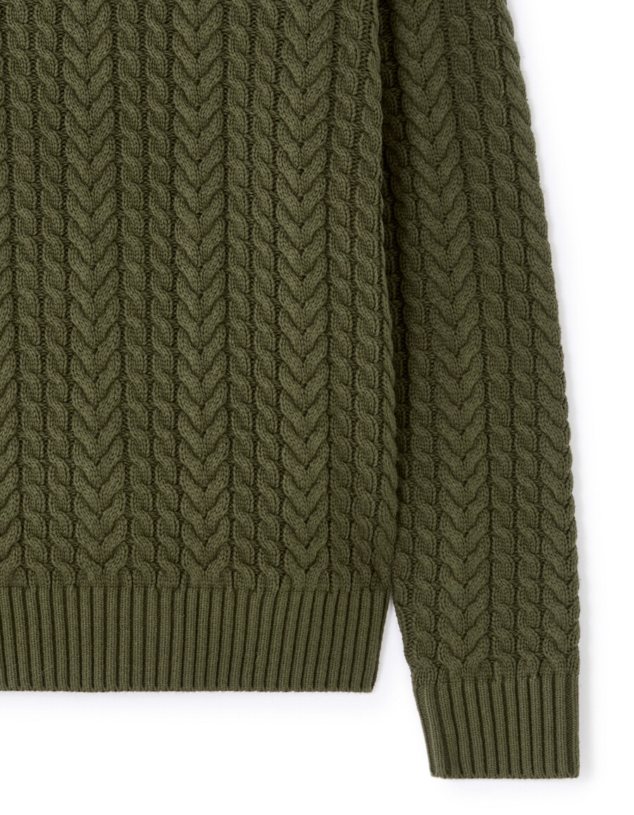 zopfstrickpullover mit hohem kragen und sherpa-futter