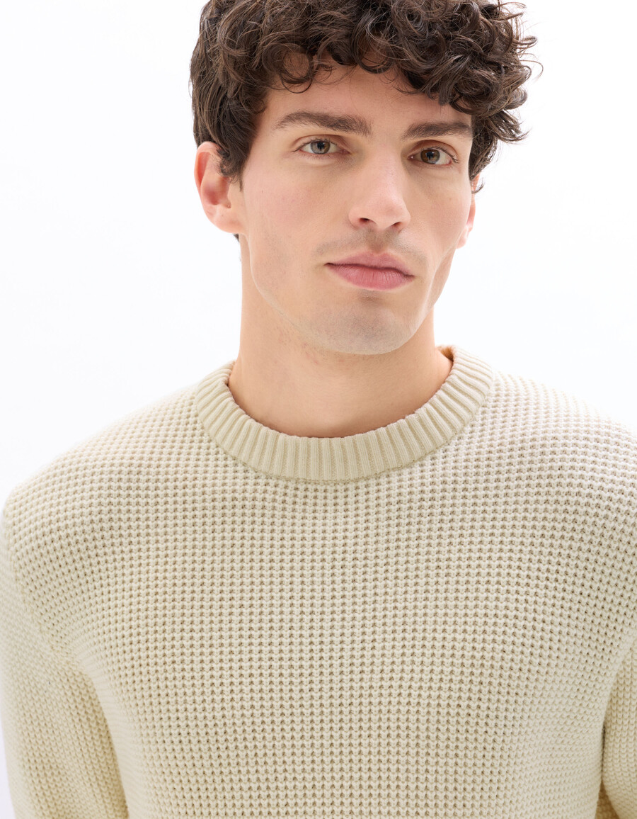 waffelstrickpullover mit normalem rundhalsausschnitt aus baumwollmischgewebe
