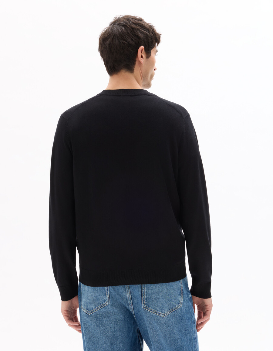 schlichter v-ausschnitt-pullover aus feinstrick