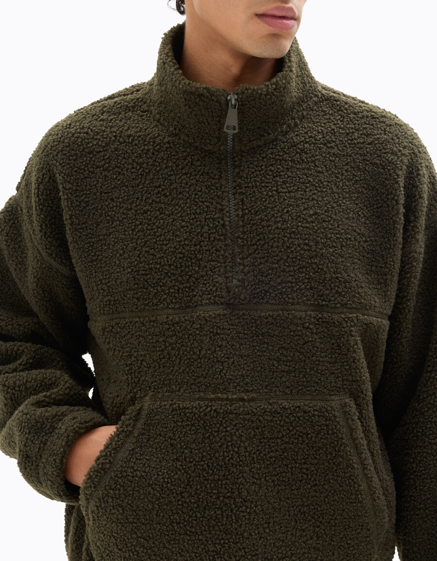 oversized fleece sweatshirt