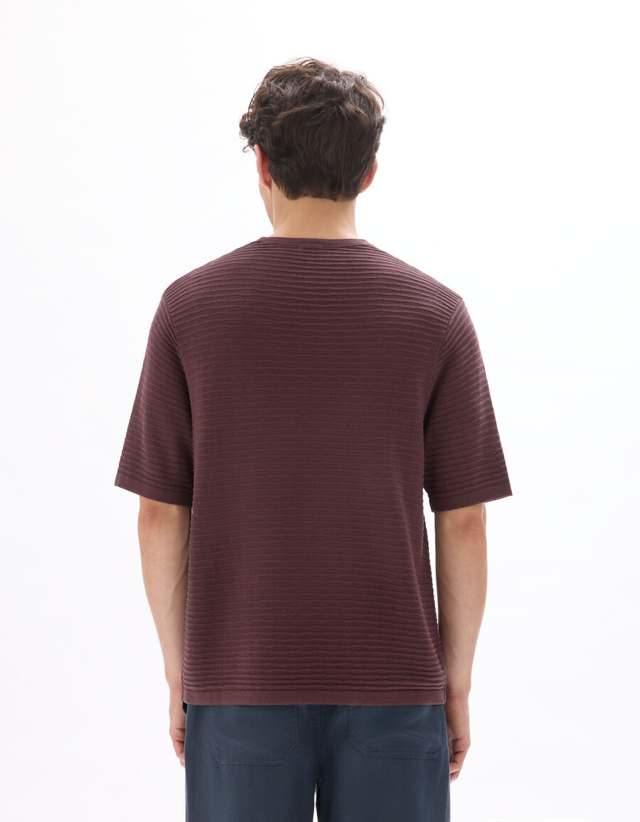 kastenförmiges offen gestricktes t-shirt mit rundhalsausschnitt