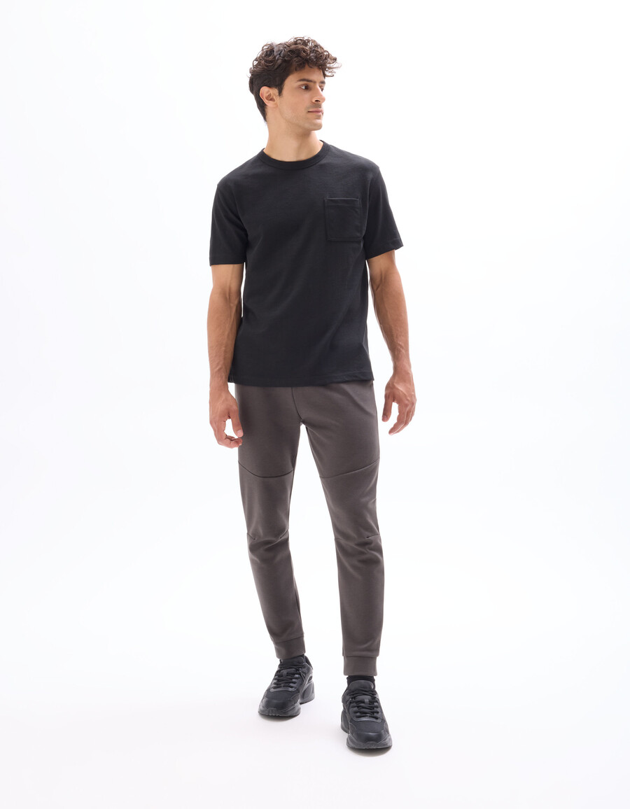 kastenförmiges t-shirt mit rundhalsausschnitt und slub-struktur