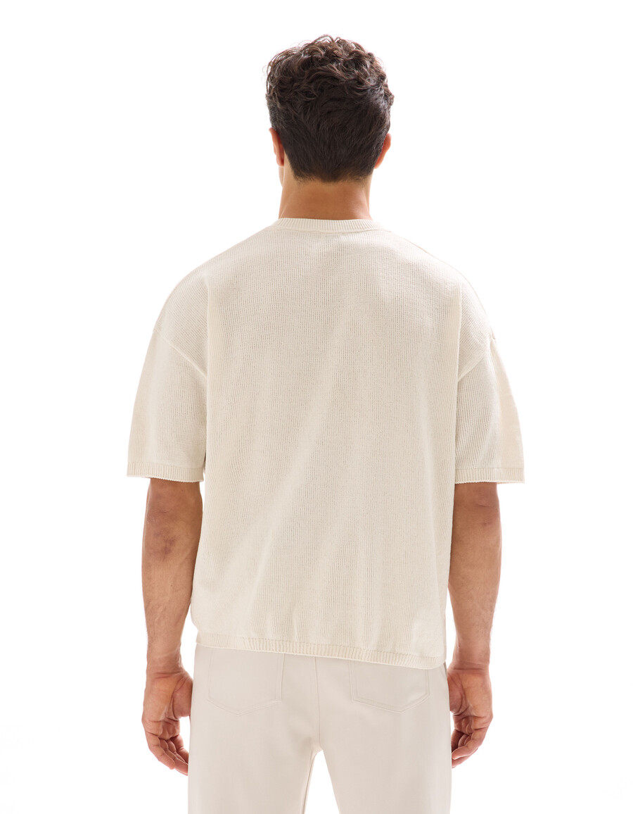 kastenförmiges strick-t-shirt mit rundhalsausschnitt