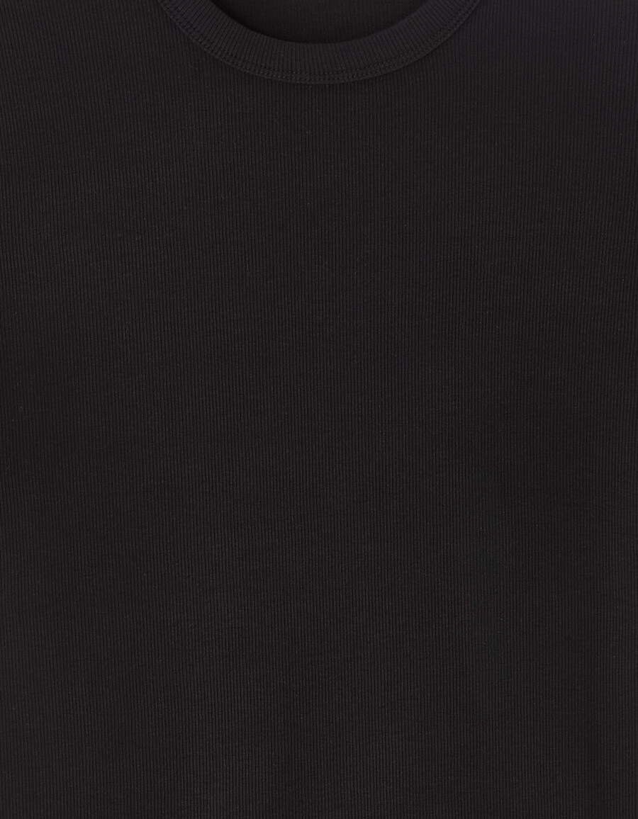 schmal geschnittenes t-shirt aus gerippter stretch-baumwolle mit rundhalsausschnitt