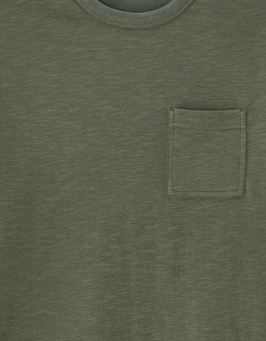 kastenförmiges t-shirt mit rundhalsausschnitt und slub-struktur